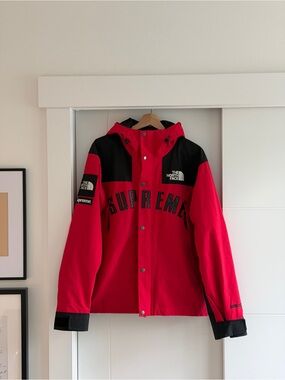 Supreme x The North Face Arc Logo Mountain Parka 'Red'